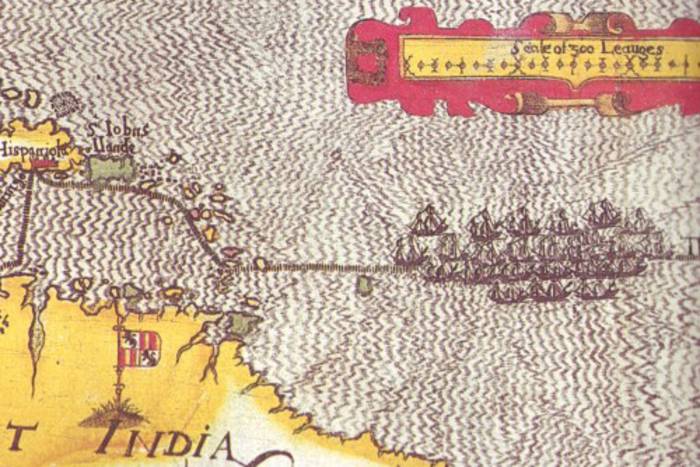Alte Seekarte: Ein Küstenstreifen und davor eine grosse Segelschiff-Flotte.